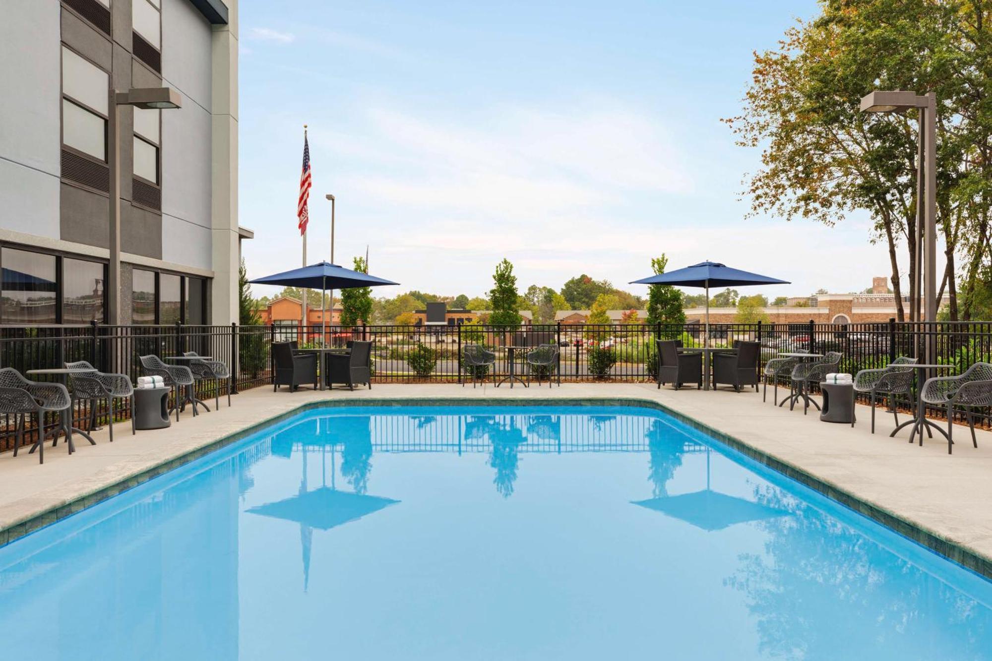 Hampton Inn Starkville Exteriör bild